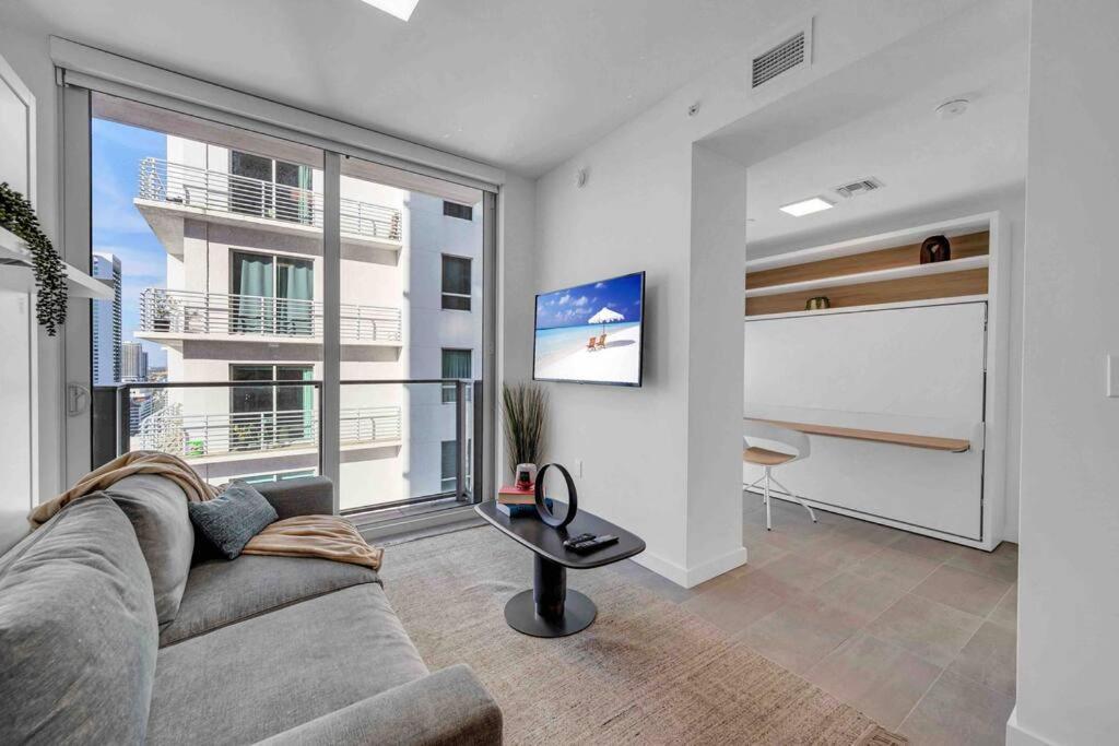 Breathtaking 1Br In The Heart Miami Apartman Kültér fotó